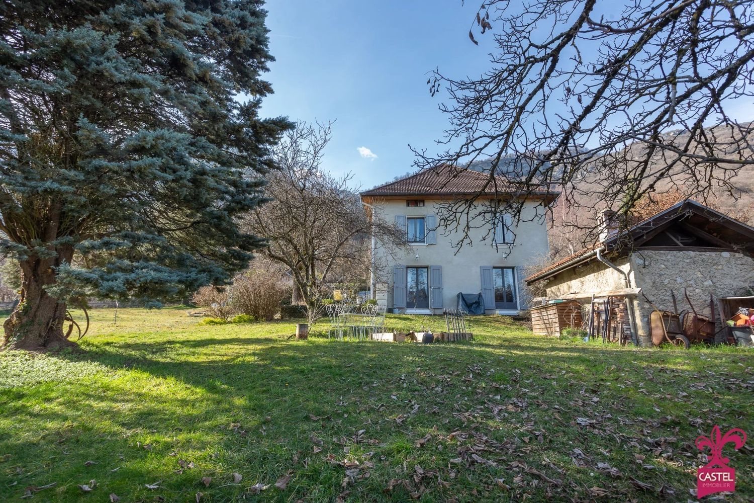 Maison à vendre, 237m², La Buissière