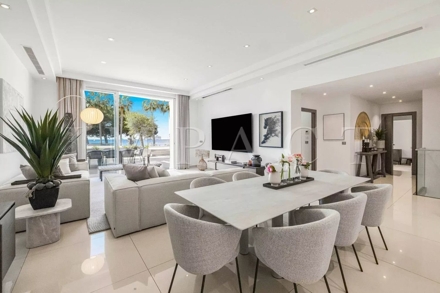 Appartement à louer, 213m², Cannes
