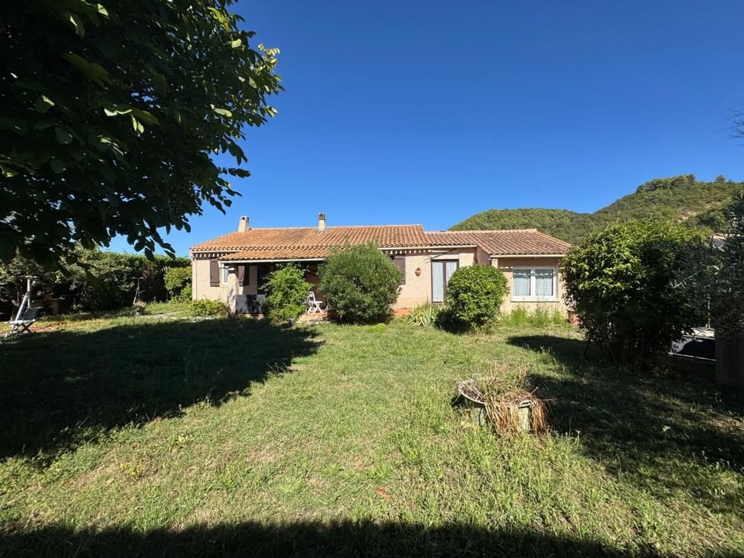 Maison à vendre, 130m², Estoublon
