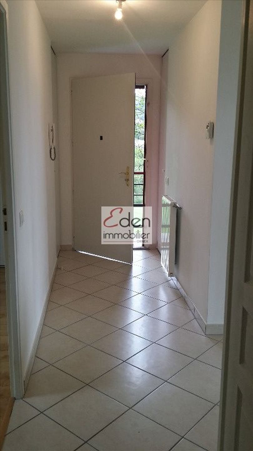 Appartement à louer, 60m², Gex