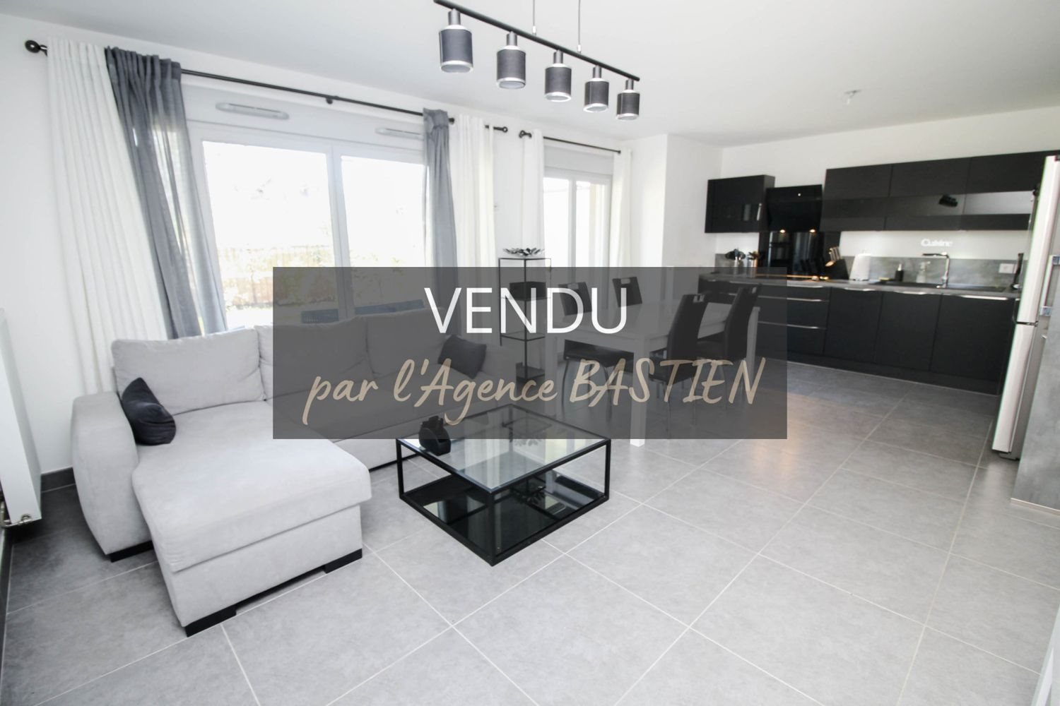 Appartement à vendre, 73m², Saint-Genis-Pouilly