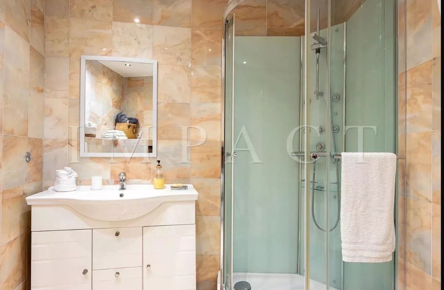 Appartement à louer, 65m², Cannes