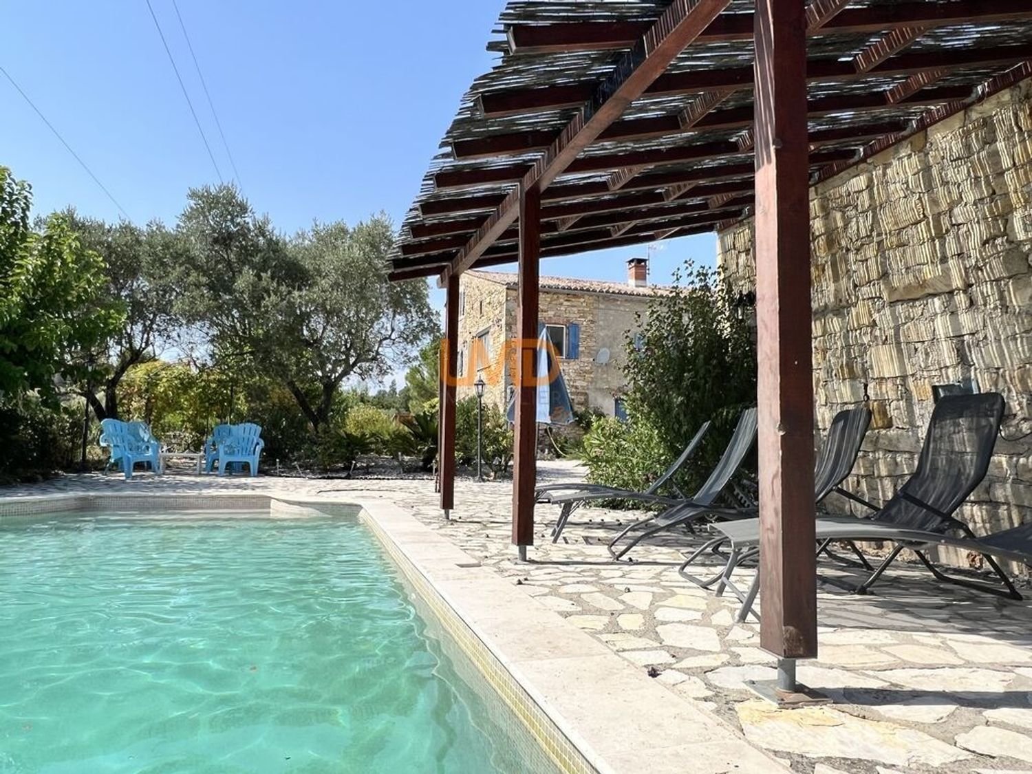 Maison à vendre, 244m², Barjac