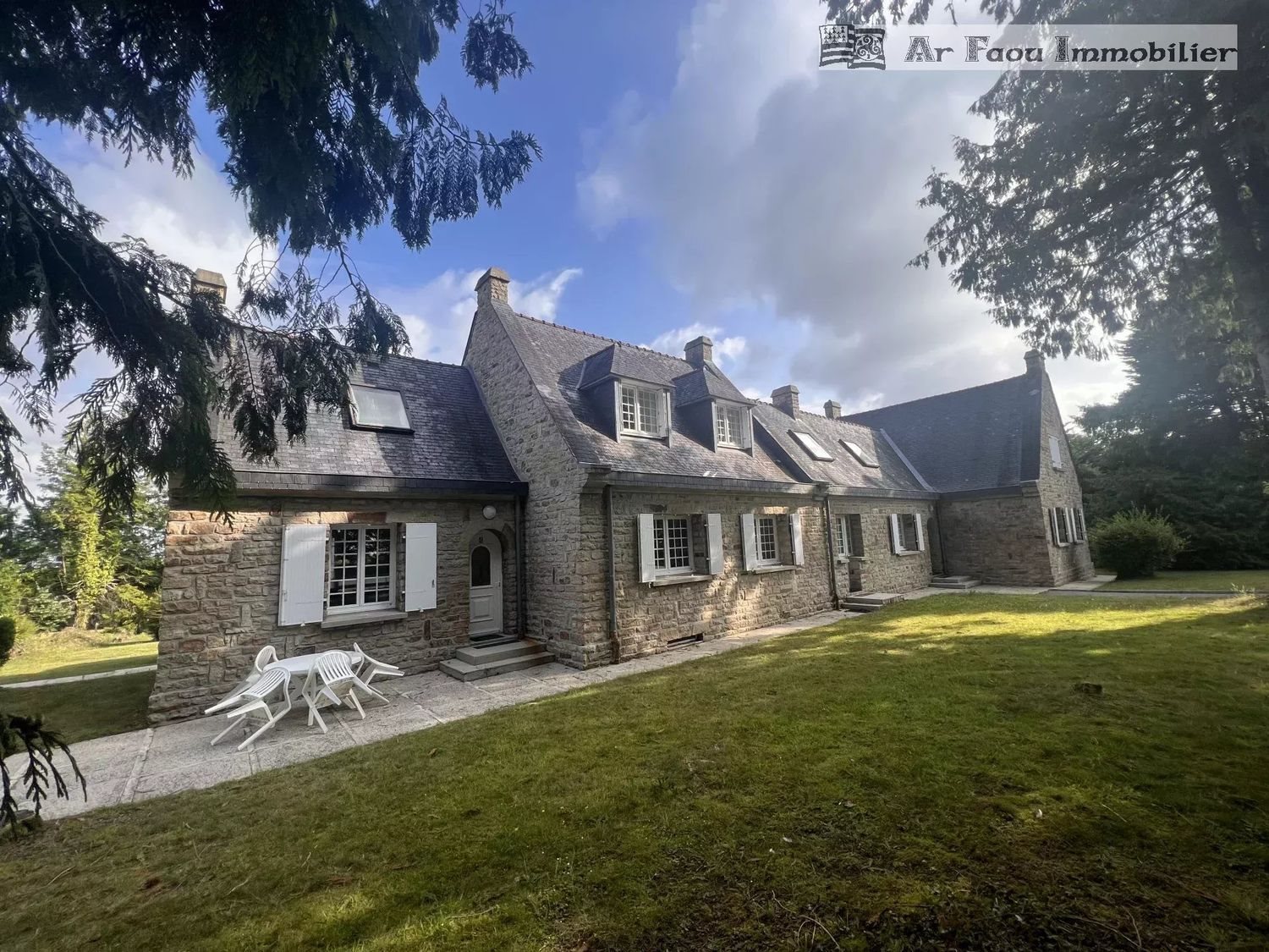 Maison à vendre, 600m², Pont-de-Buis-lès-Quimerch