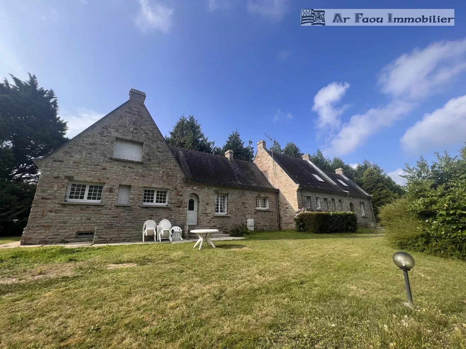 Maison à vendre, 600m², Pont-de-Buis-lès-Quimerch