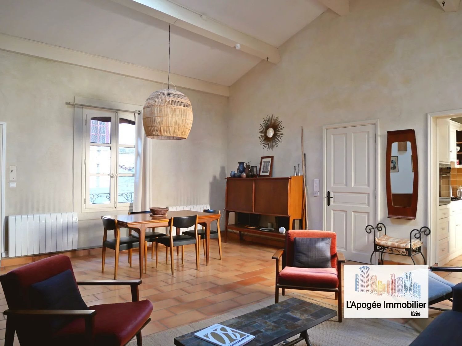 Appartement à vendre, 76m², Uzès