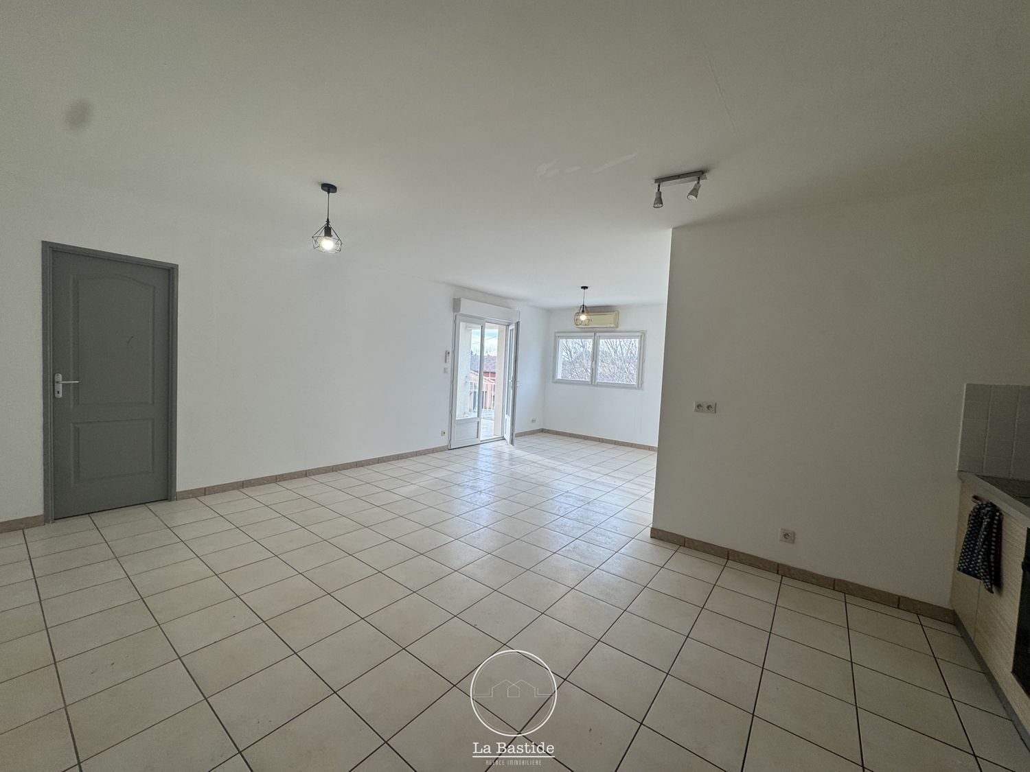 Appartement à louer, 75m², Montboucher-sur-Jabron