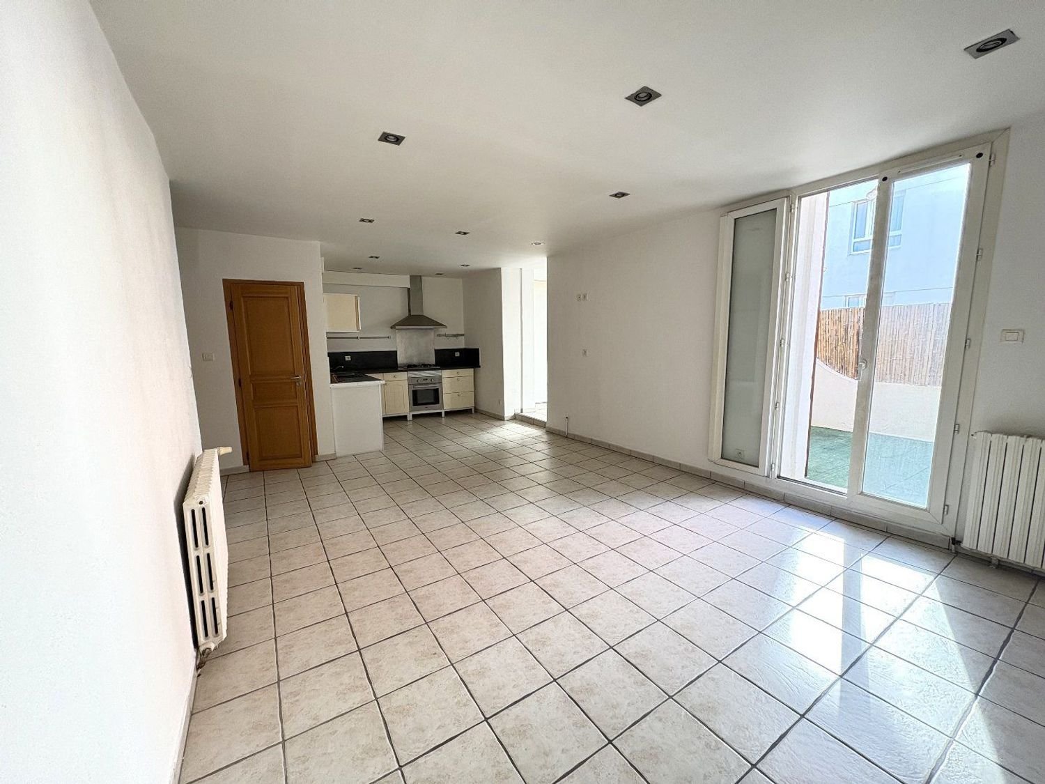 Appartement à louer, 75m², Béziers