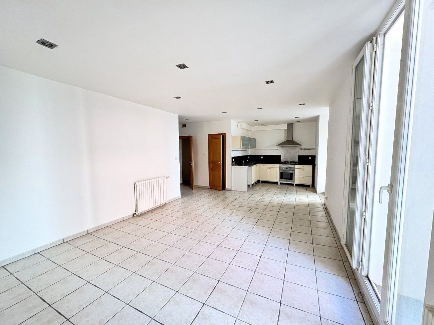 Appartement à louer, 75m², Béziers