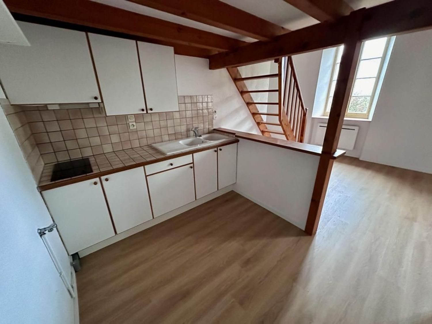 Appartement à louer, 46m², Saintes