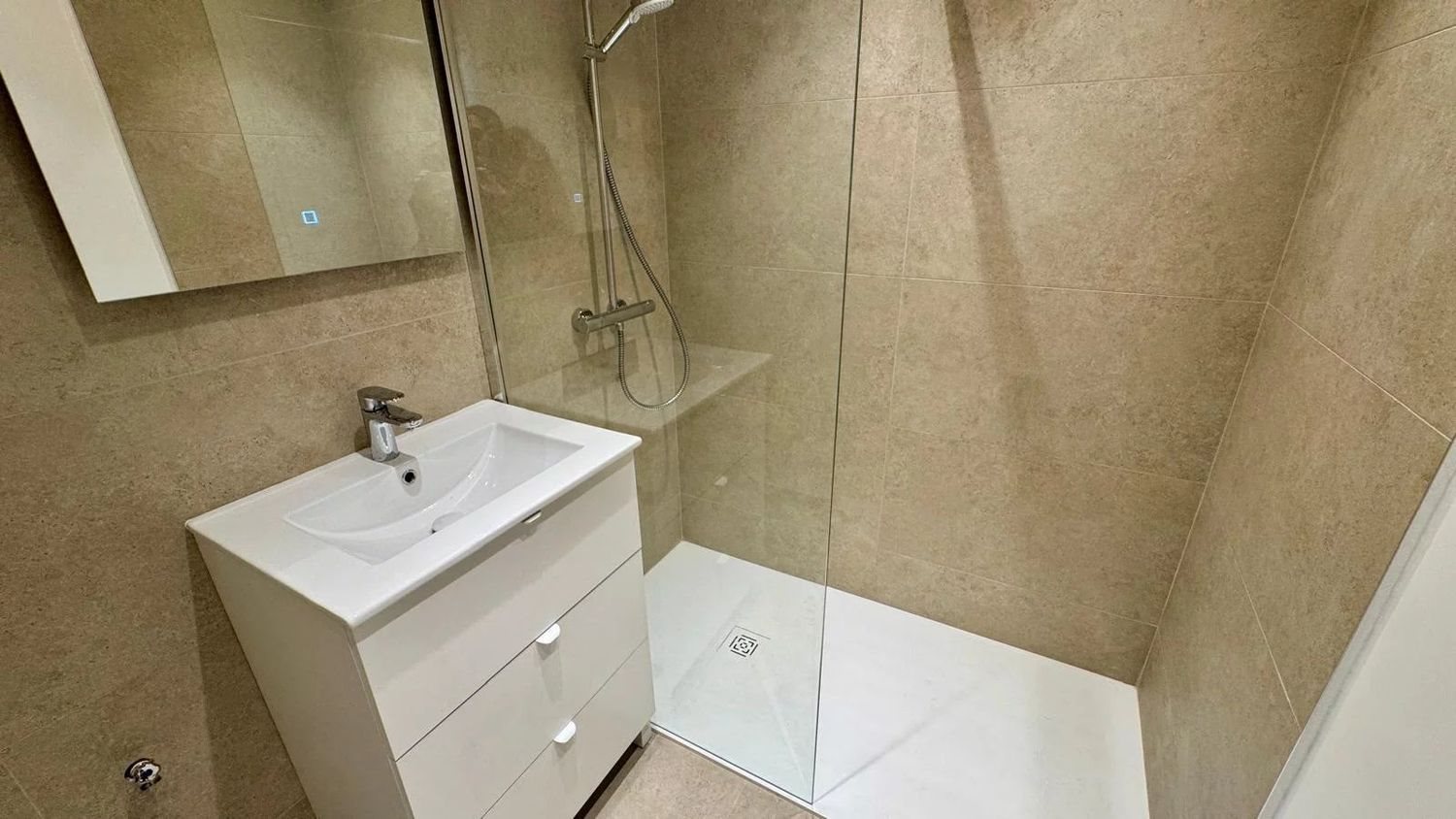 Appartement à louer, 46m², Mandelieu-la-Napoule