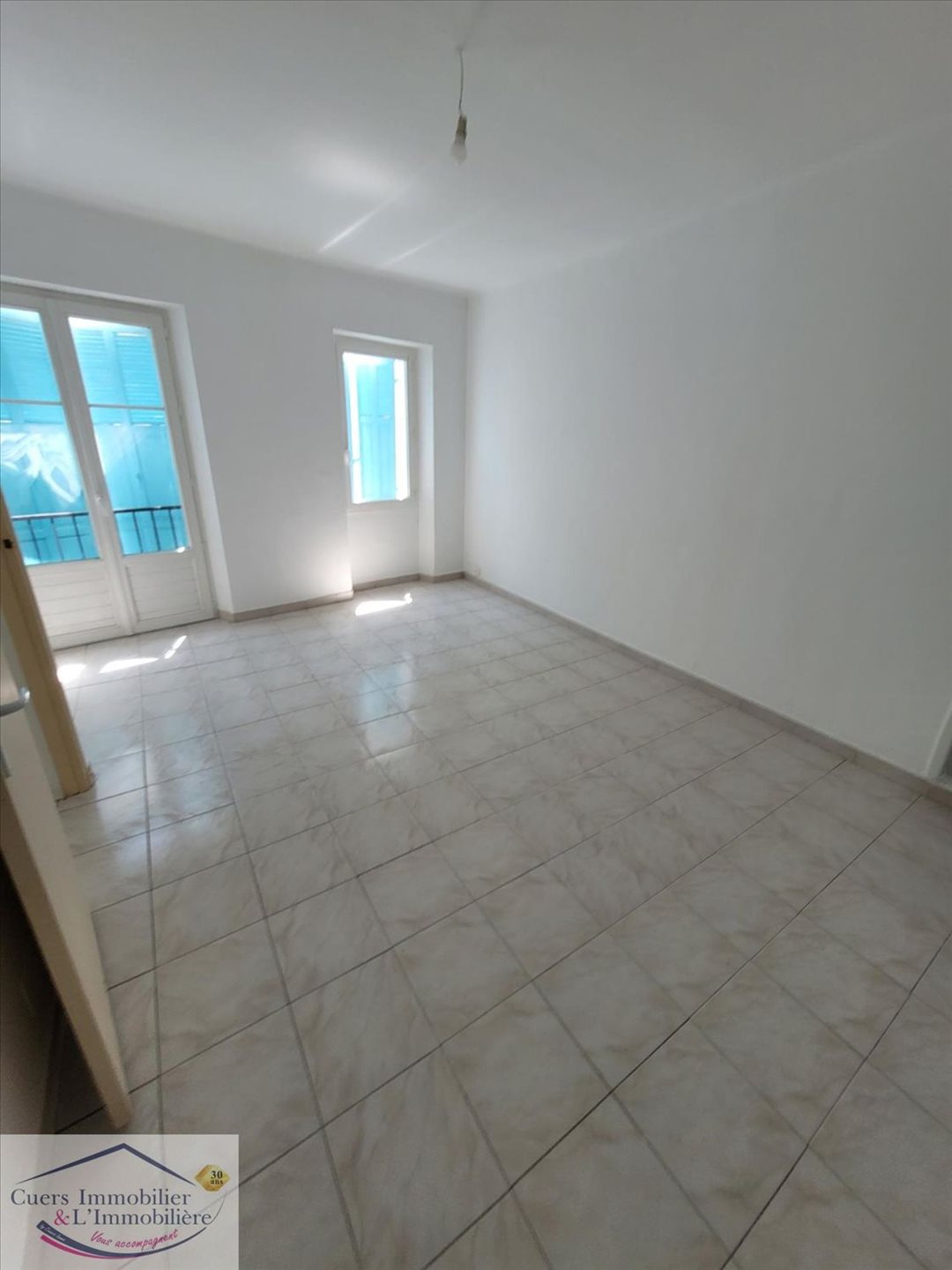 Appartement à louer, 65m², Cuers