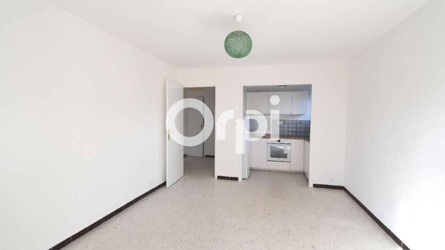 Appartement à louer, 28m², Carqueiranne