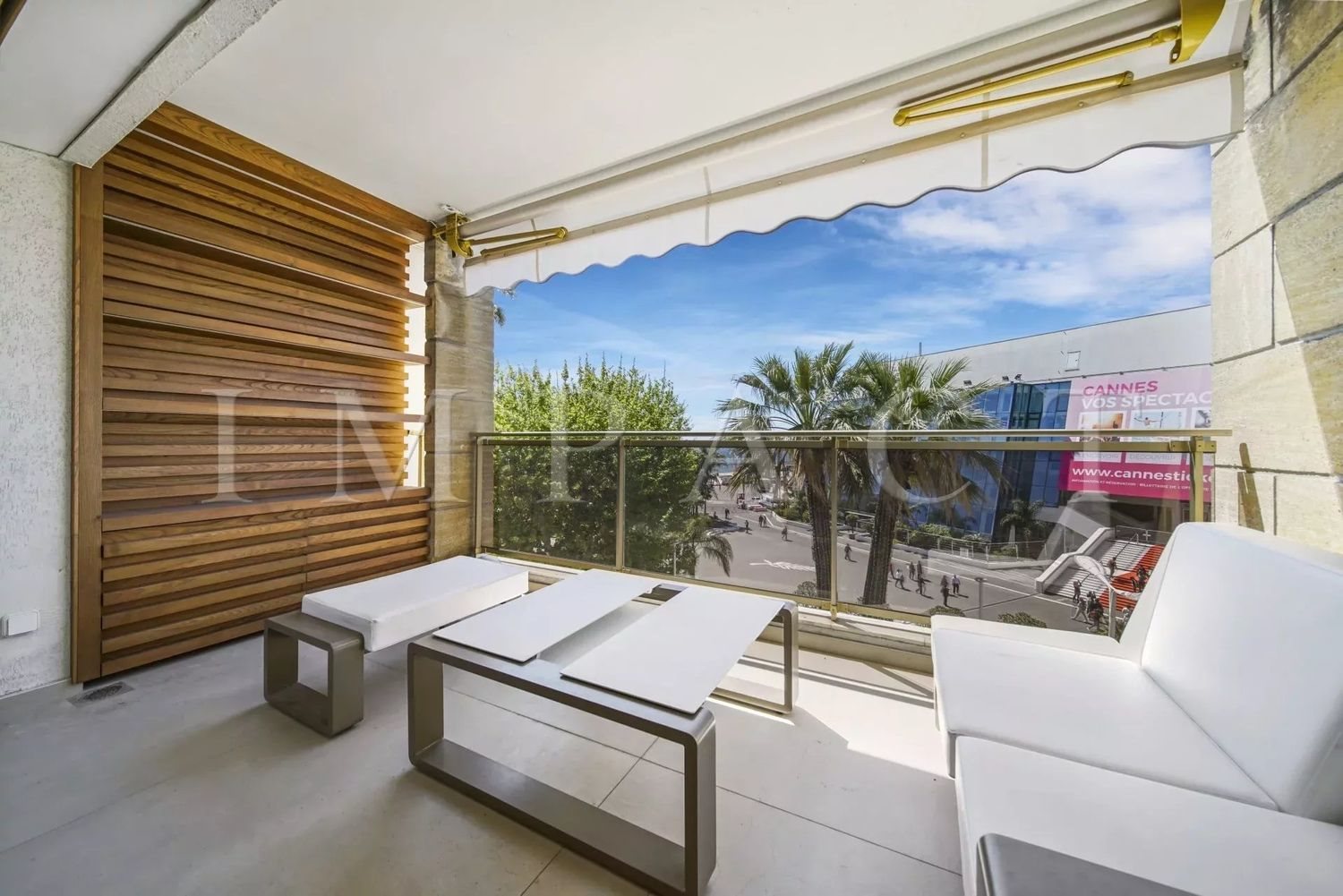 Appartement à louer, 81m², Cannes