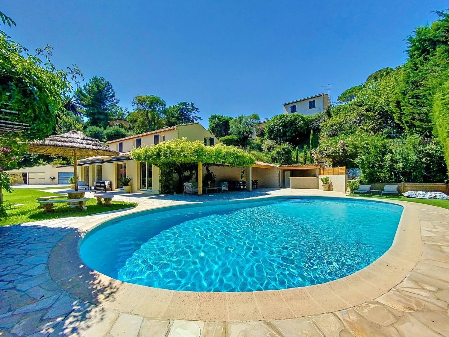 Maison à vendre, 185m², La Gaude