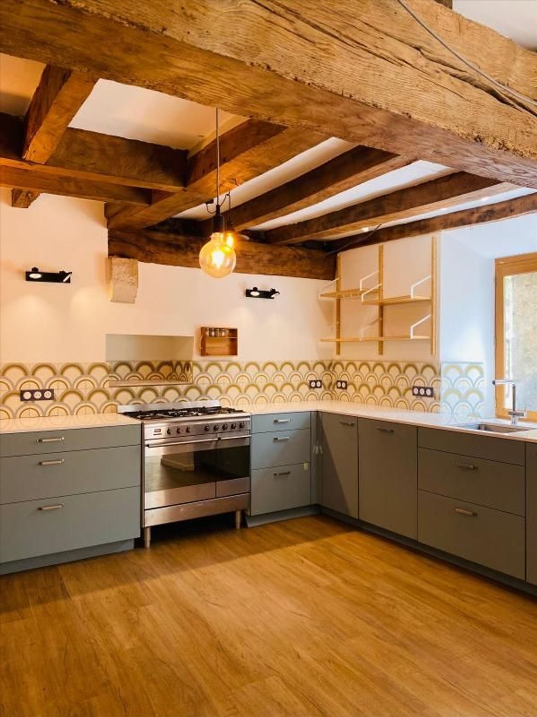 Maison à louer, 190m², Saint-Étienne-de-Crossey