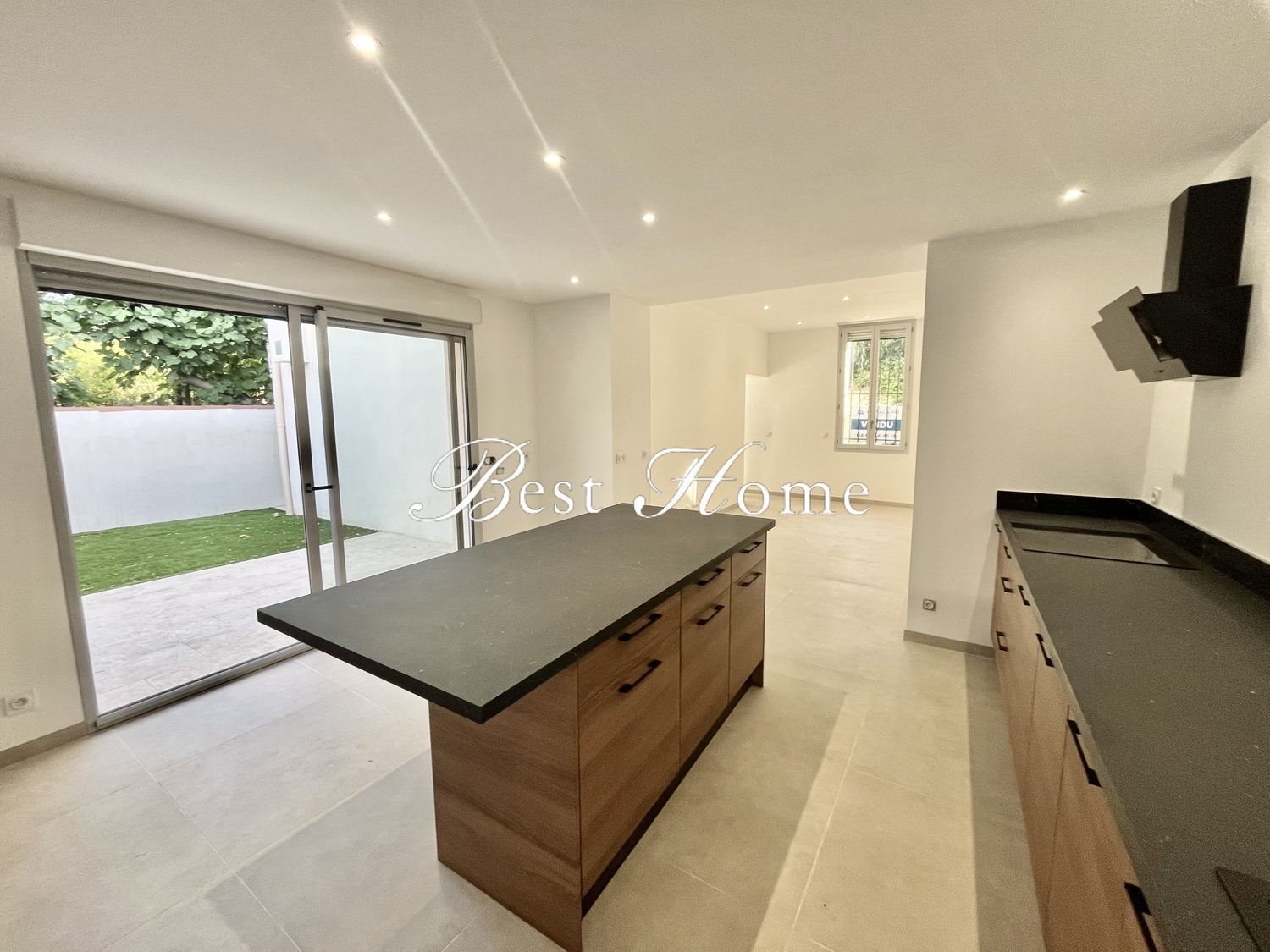 Maison à vendre, 90m², Nîmes