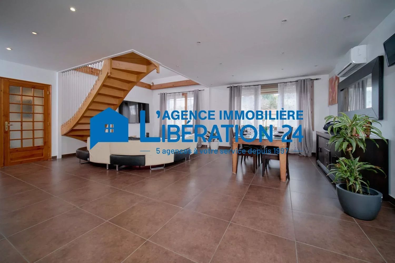 Appartement à vendre, 121m², Saint-Étienne