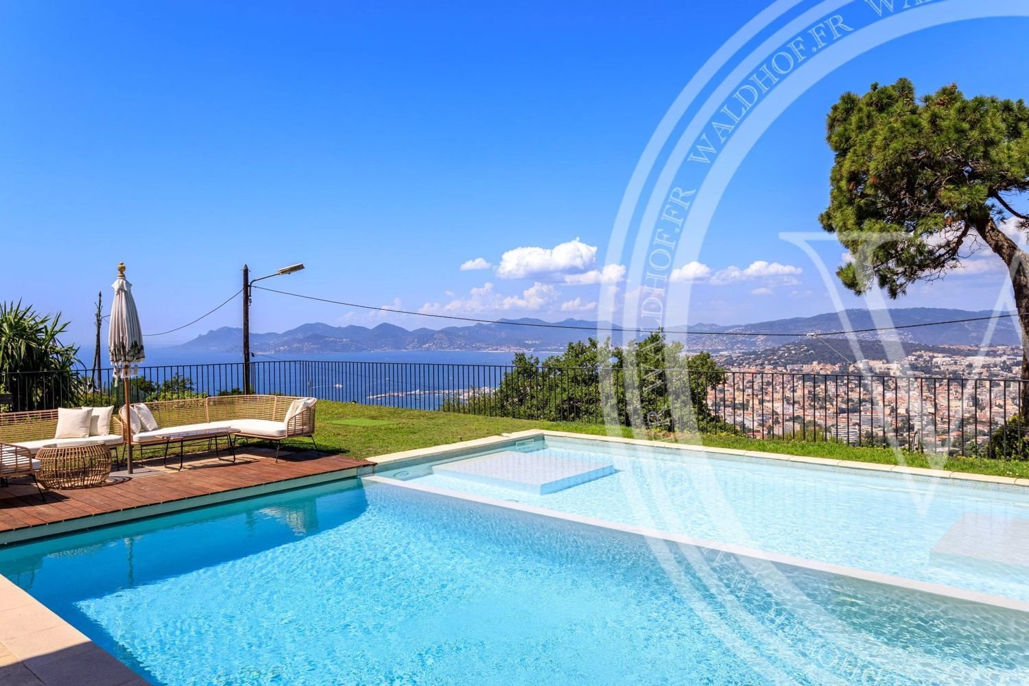Maison à louer, 460m², Cannes