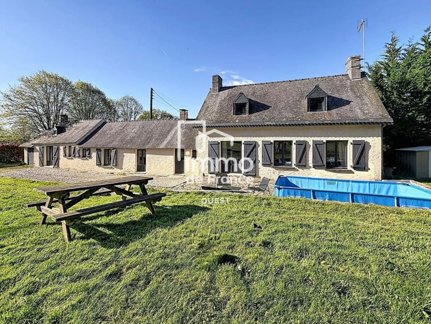 Maison à vendre, 130m², Saint-Georges-Buttavent