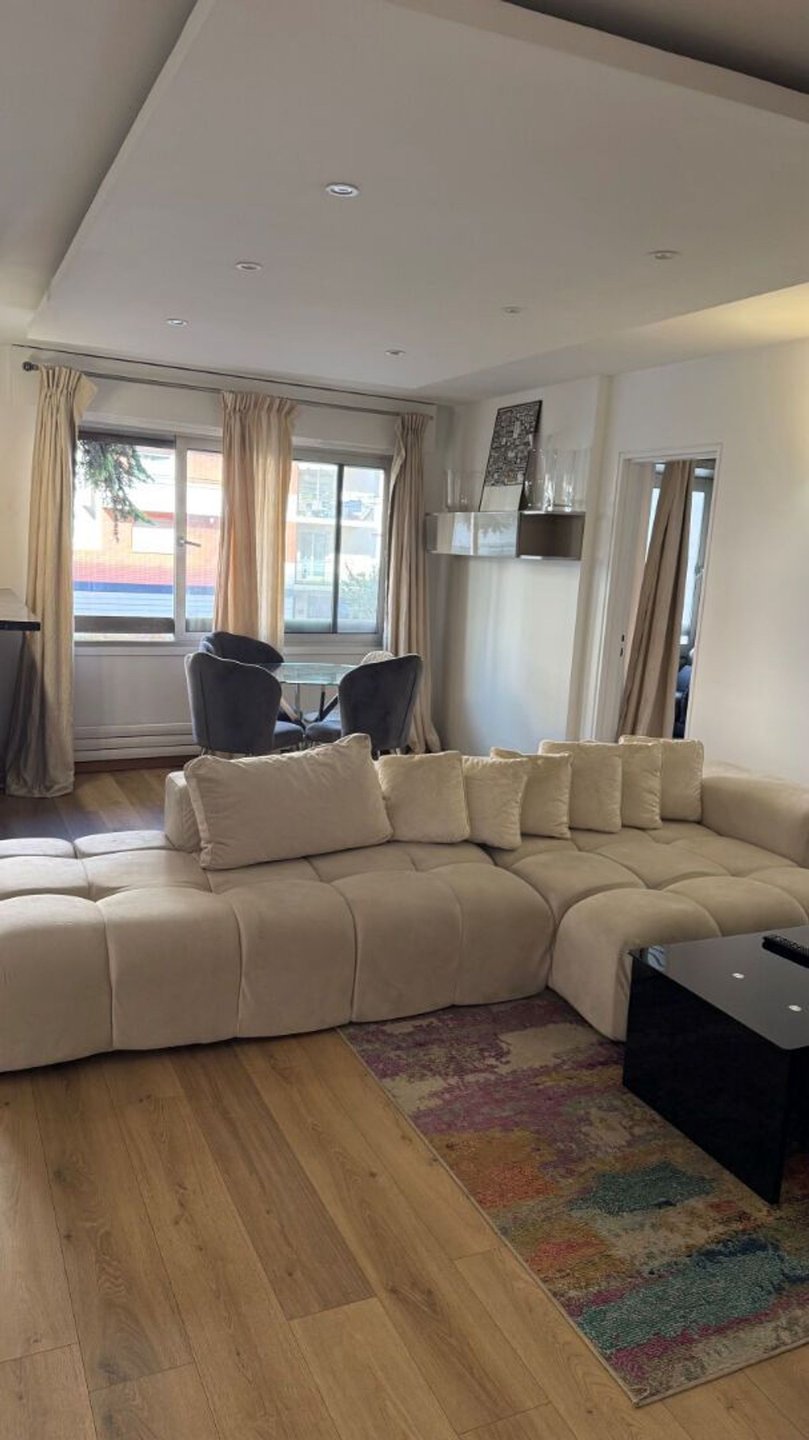 Appartement à louer, 46m², Courbevoie