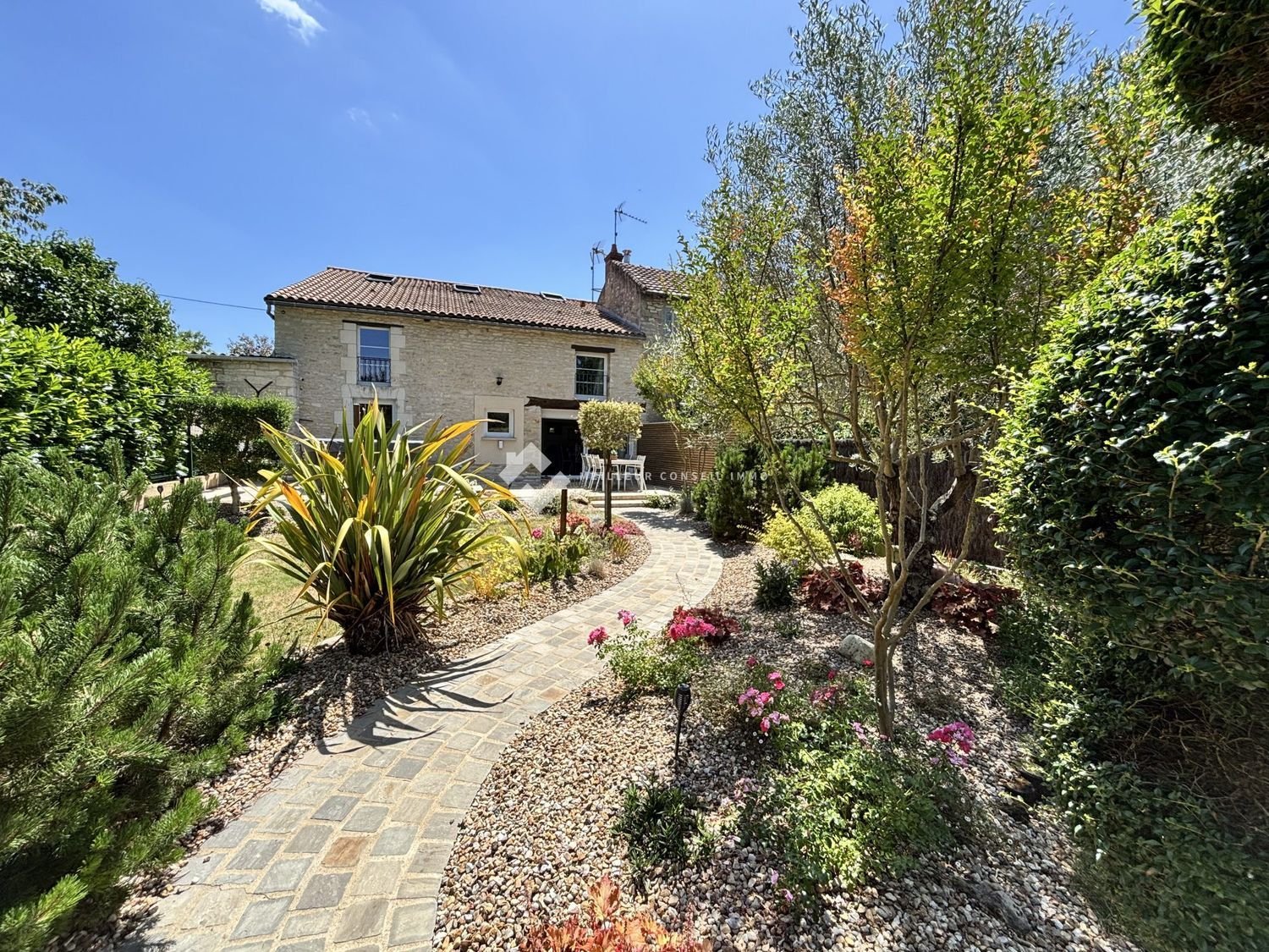 Maison à vendre, 140m², Neuville-de-Poitou