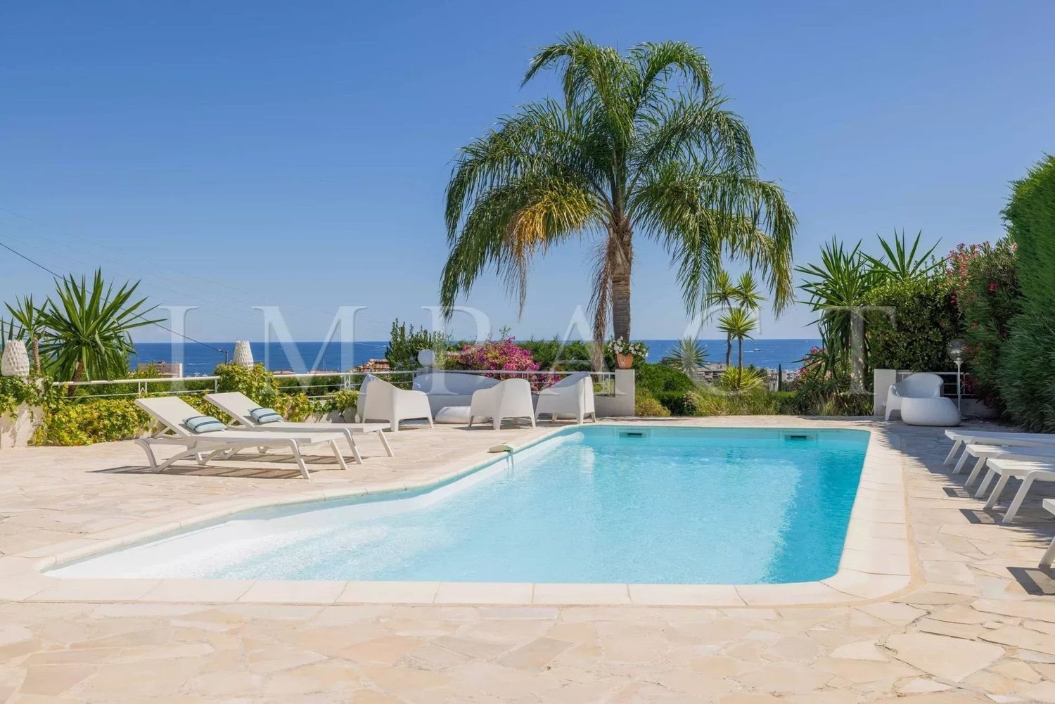 Maison à louer, 190m², Vallauris