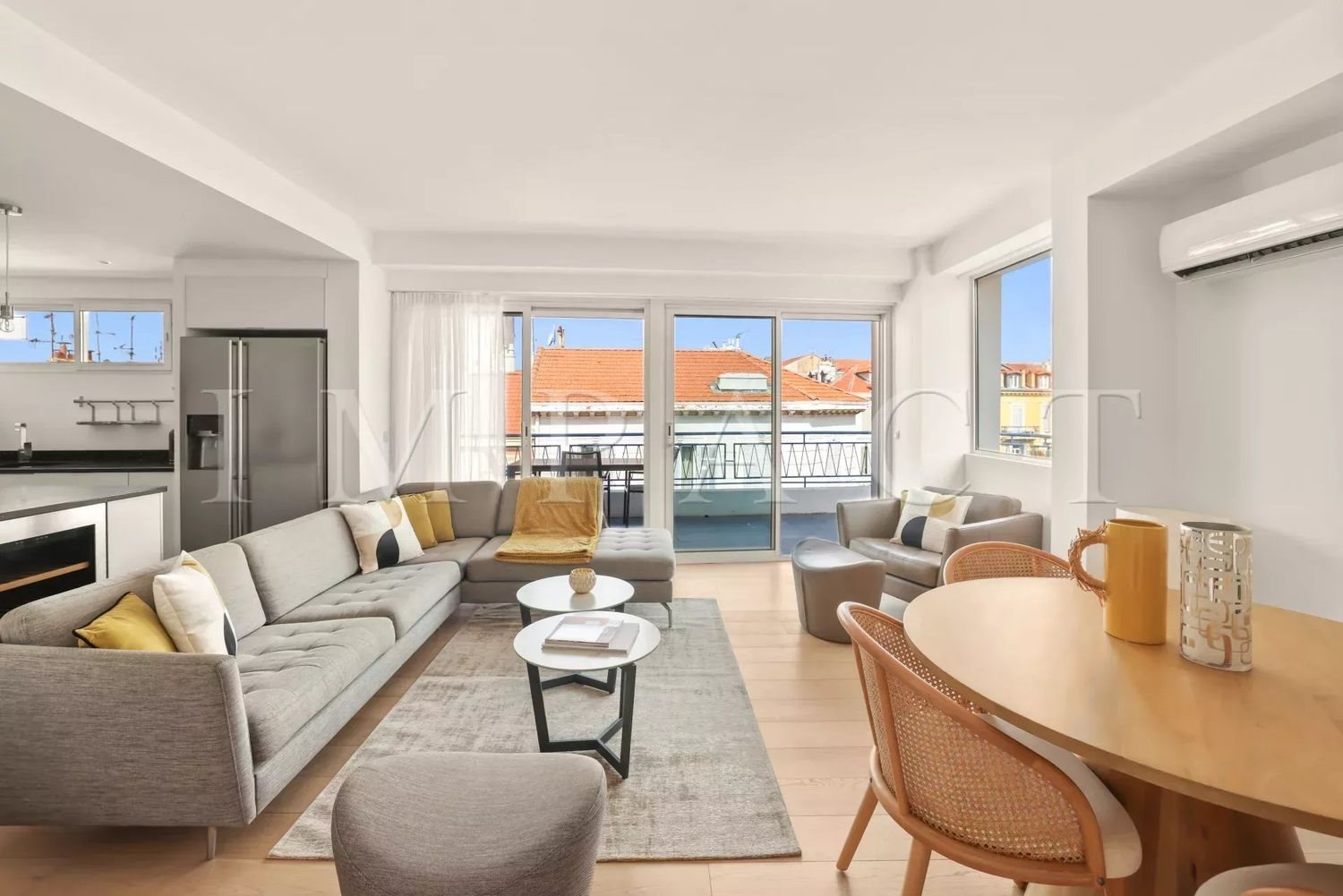 Appartement à louer, 77m², Cannes