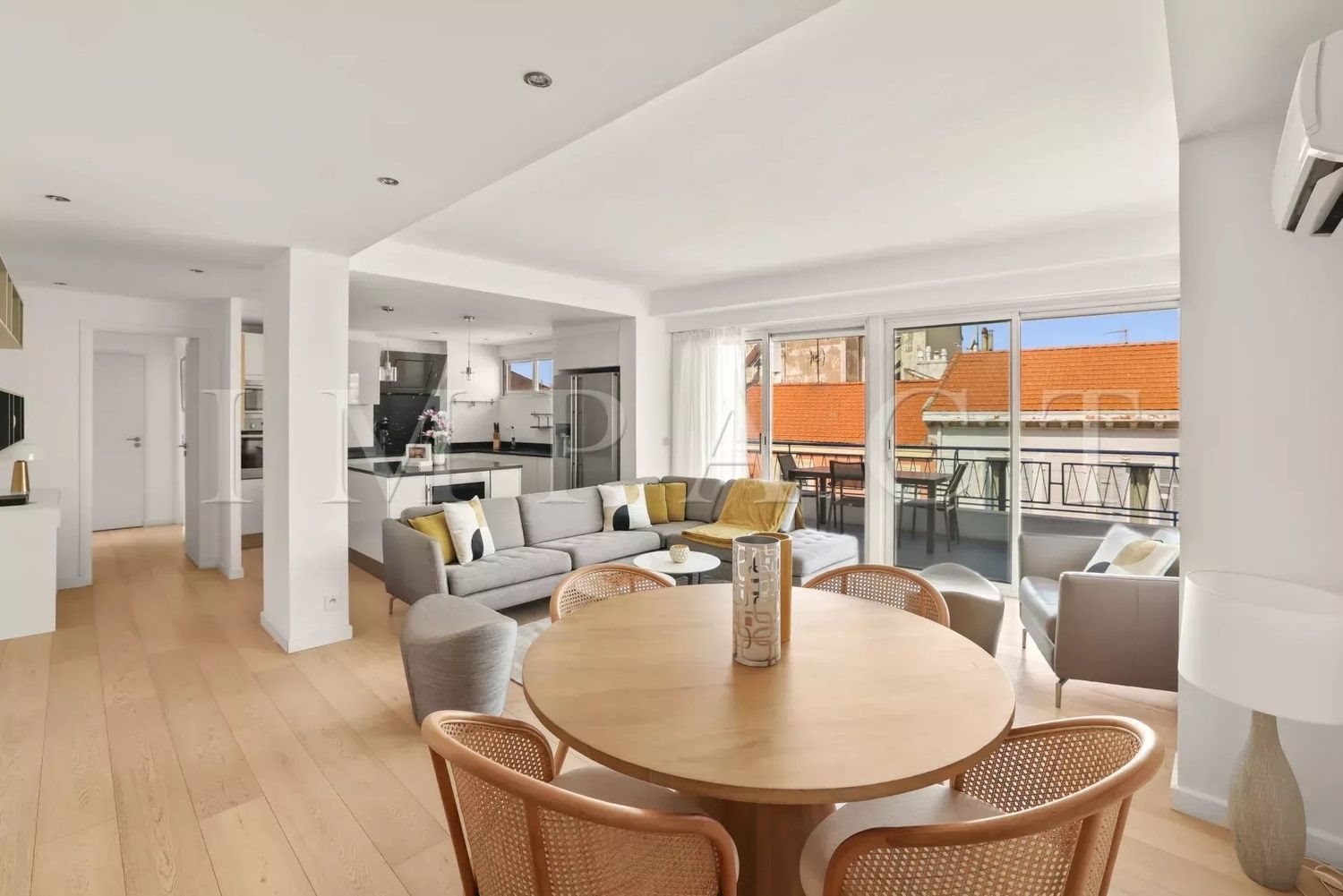 Appartement à louer, 77m², Cannes