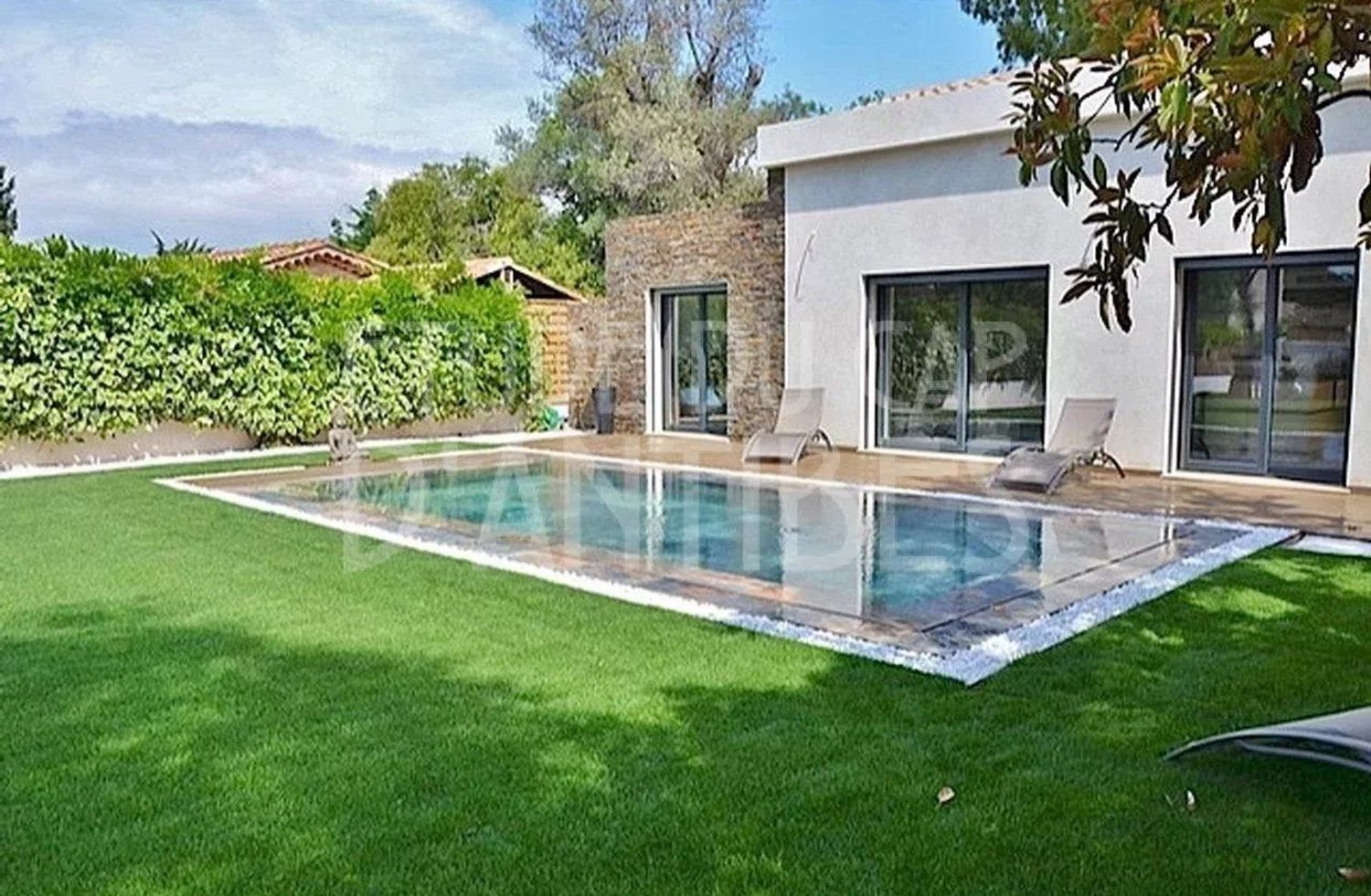Maison à louer, 200m², Antibes