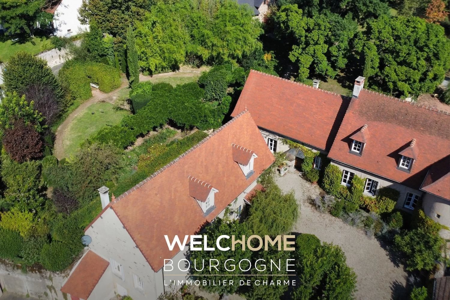 Maison à vendre, 277m², Issy-l'Evêque