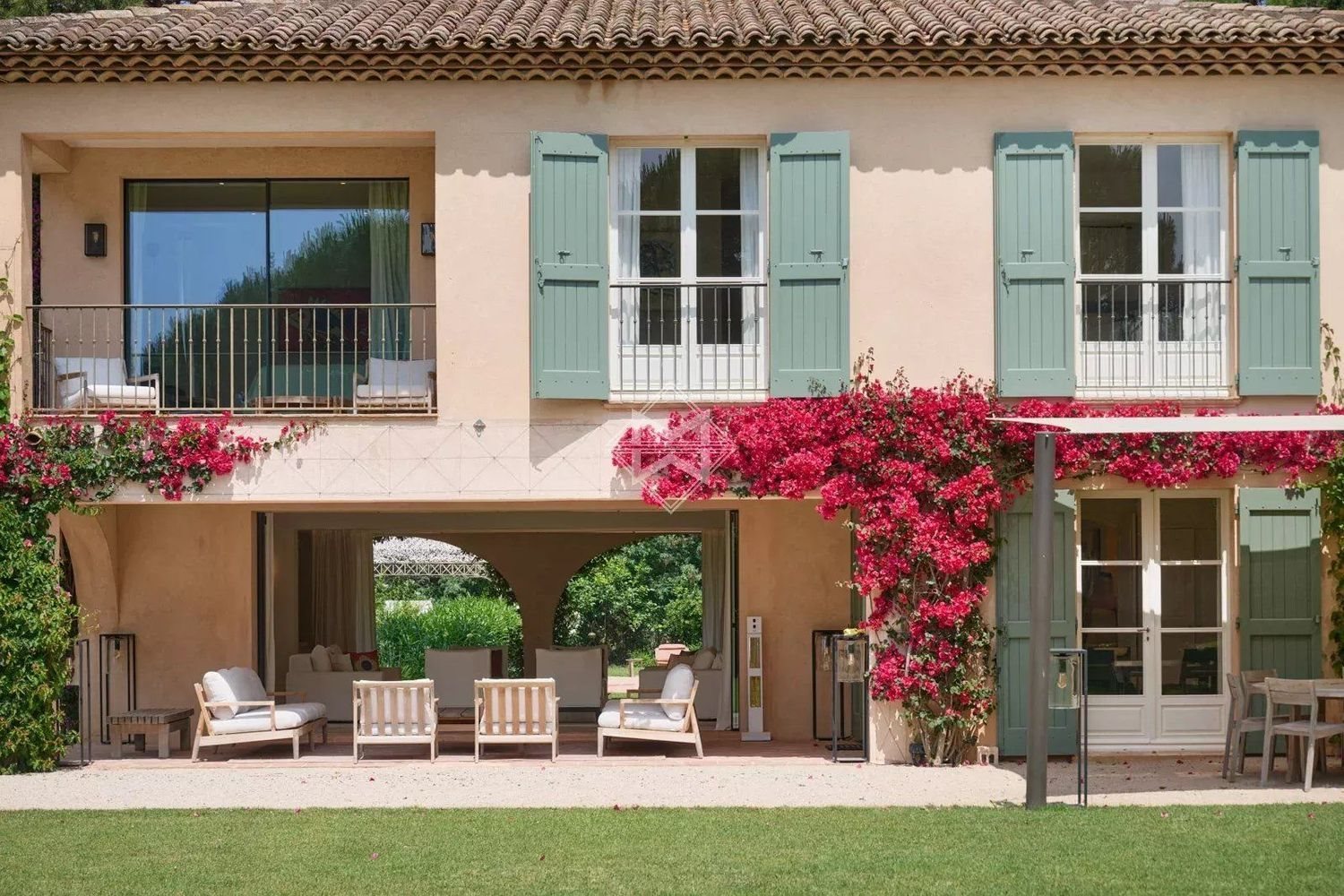 Maison à louer, 284m², Saint-Tropez