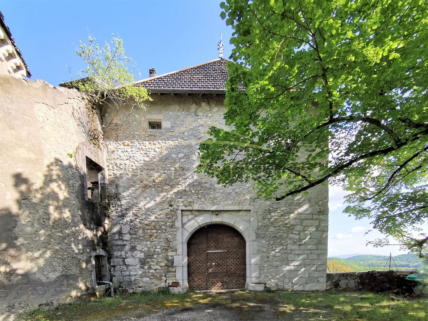 Maison à vendre, 1200m², Ceyzérieu