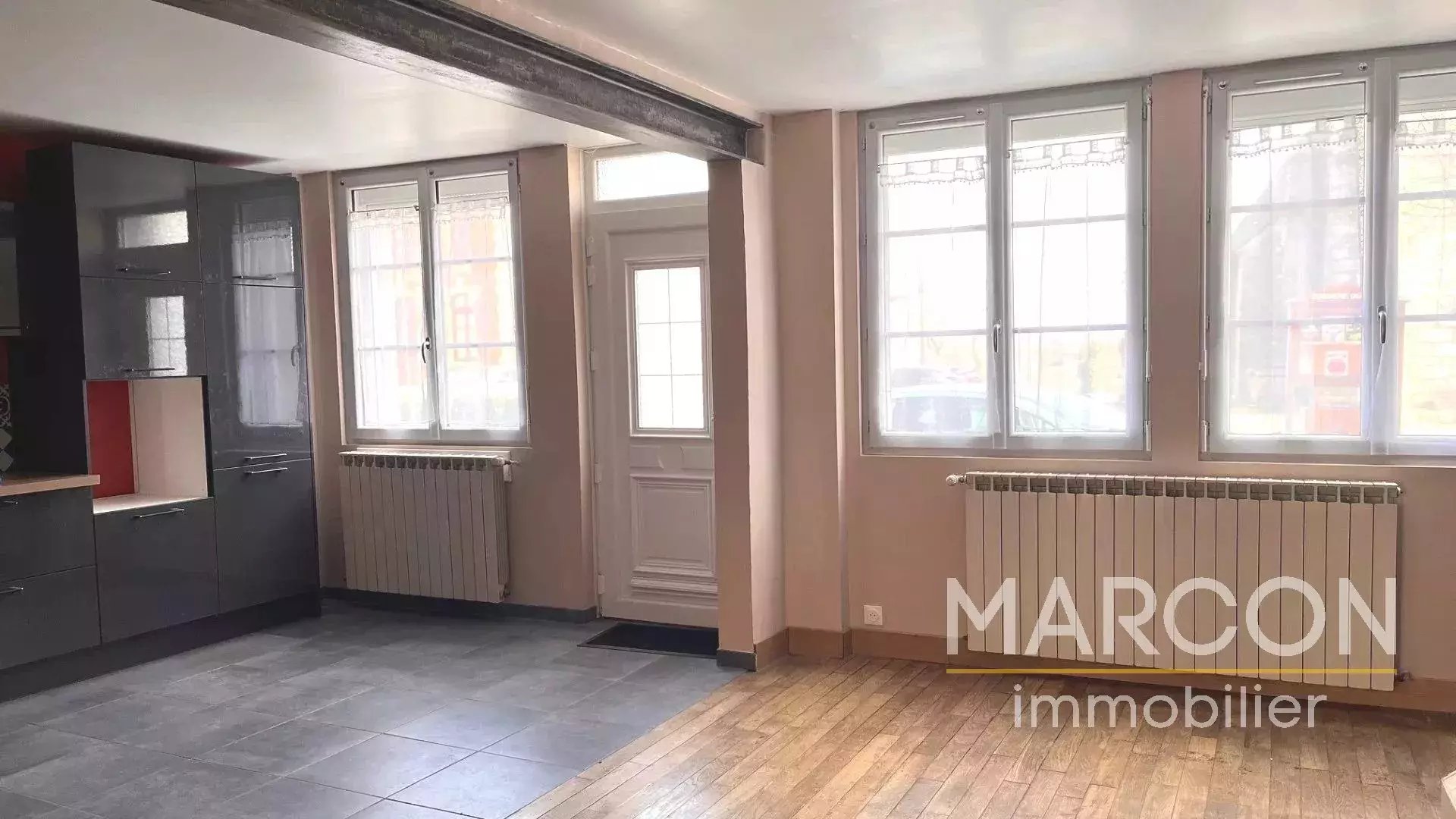 Maison à louer, 105m², Bussière-Dunoise