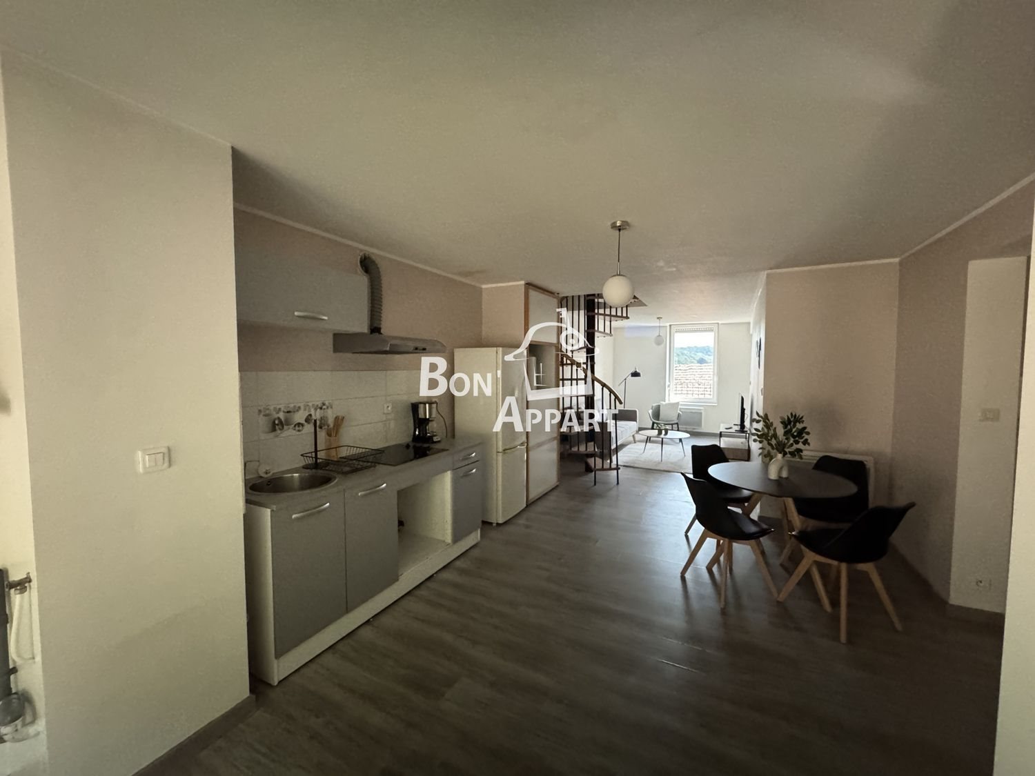 Appartement à louer, 57m², Homécourt