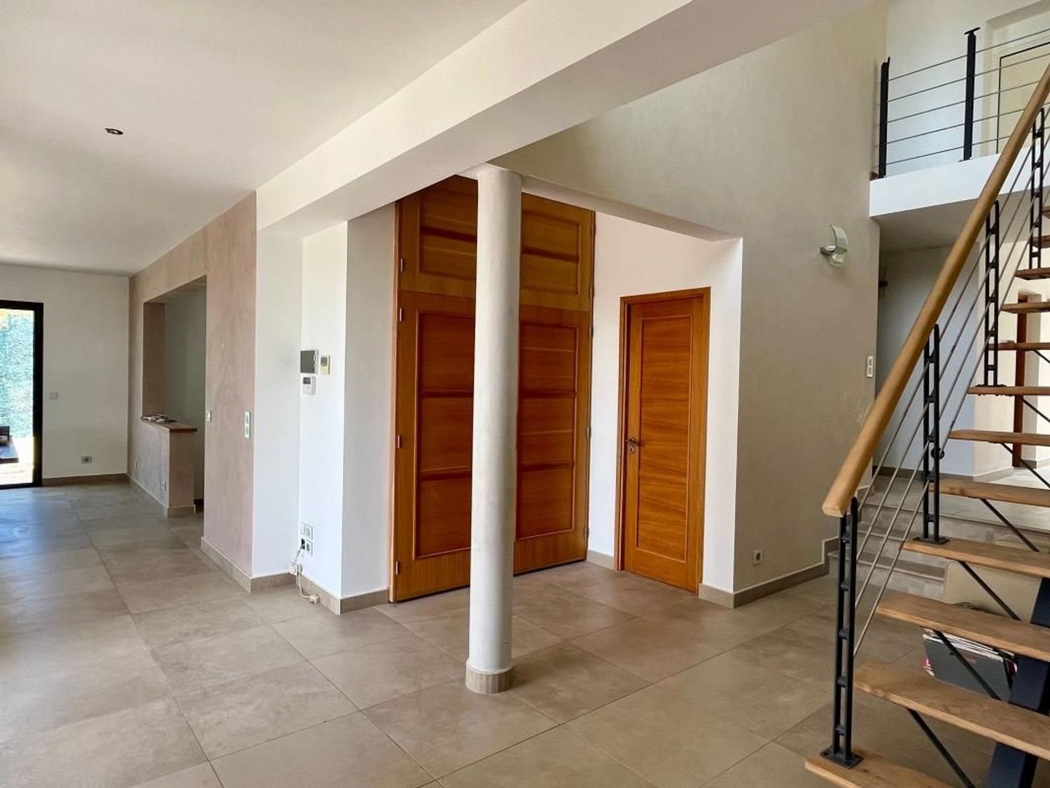 Maison à louer, 314m², Saint-Gély-du-Fesc
