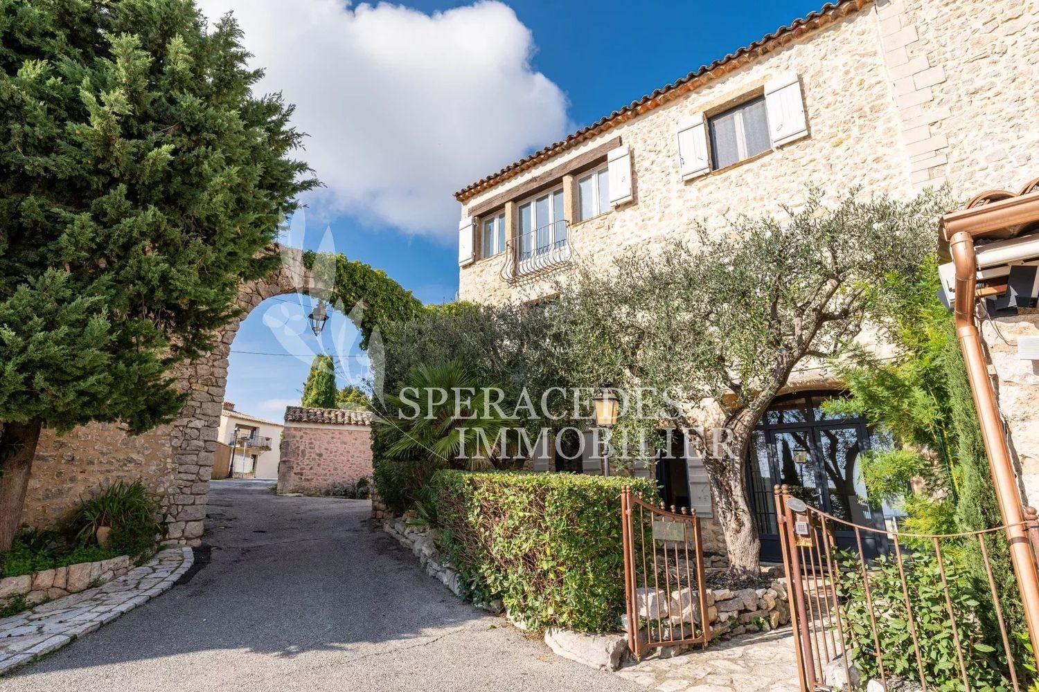 Maison à louer, 108m², Cabris