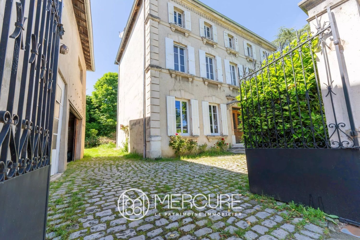 Maison à vendre, 330m², Anneyron