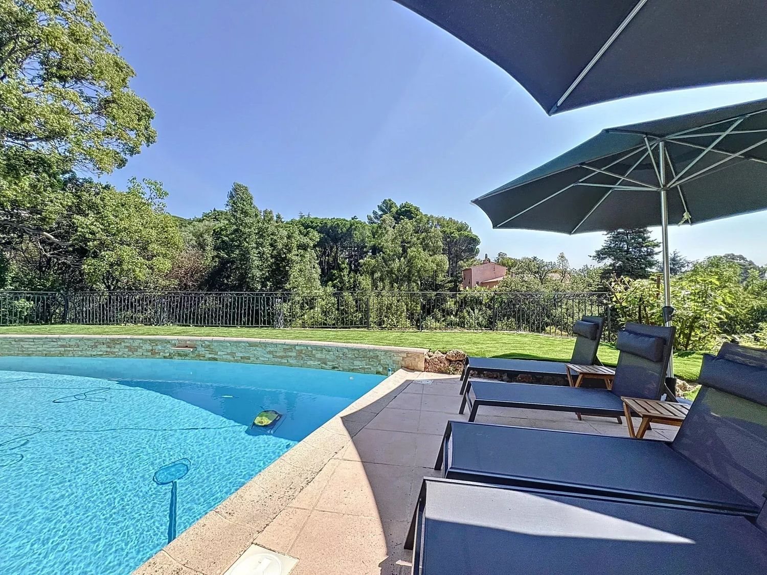 Maison à louer, 470m², Cannes