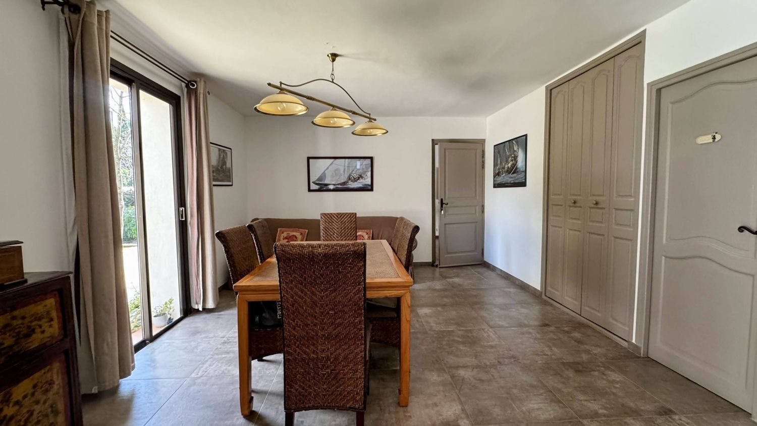 Maison à vendre, 194m², Châteauneuf-le-Rouge