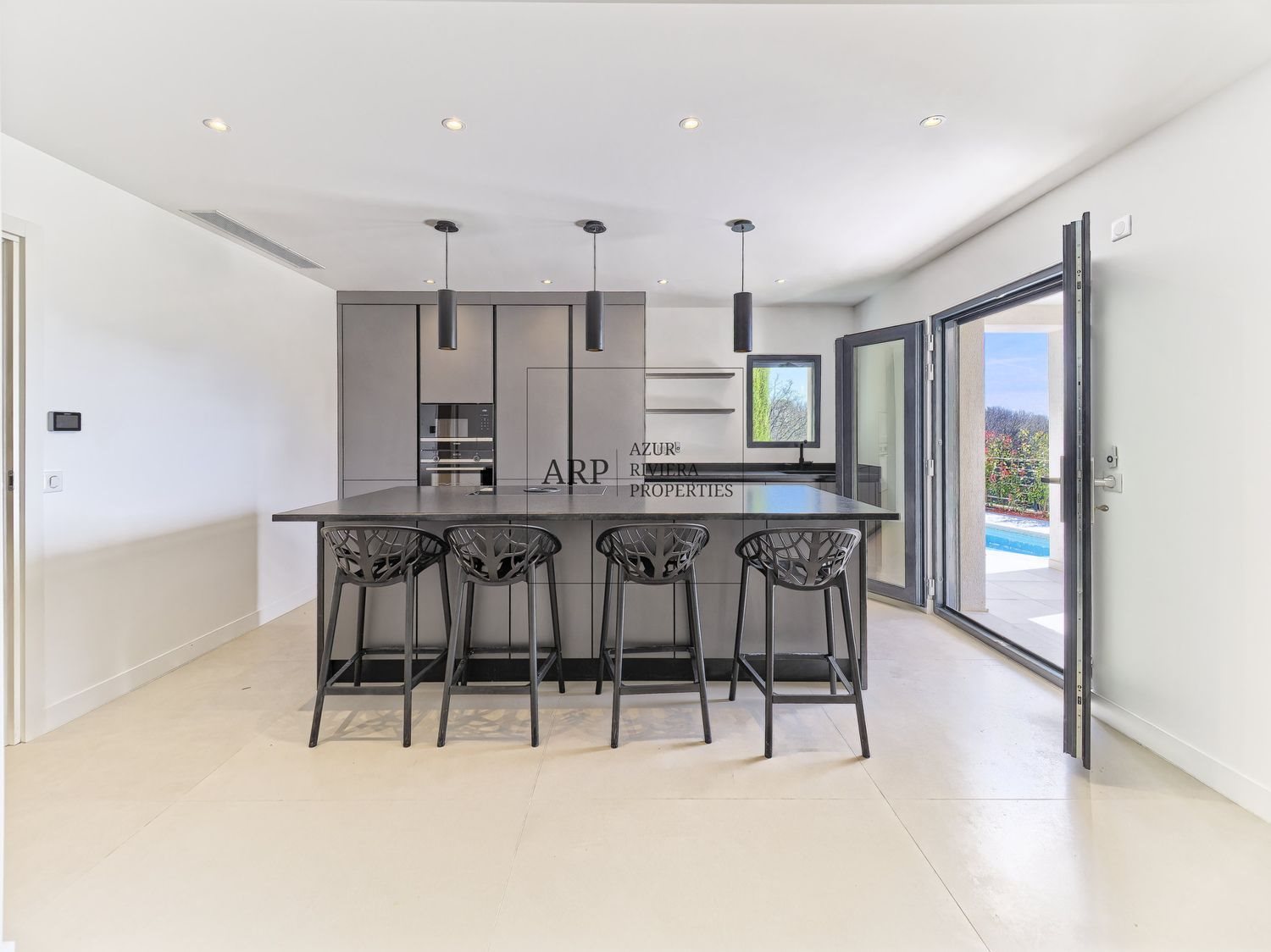 Maison à vendre, 300m², Tourrettes-sur-Loup
