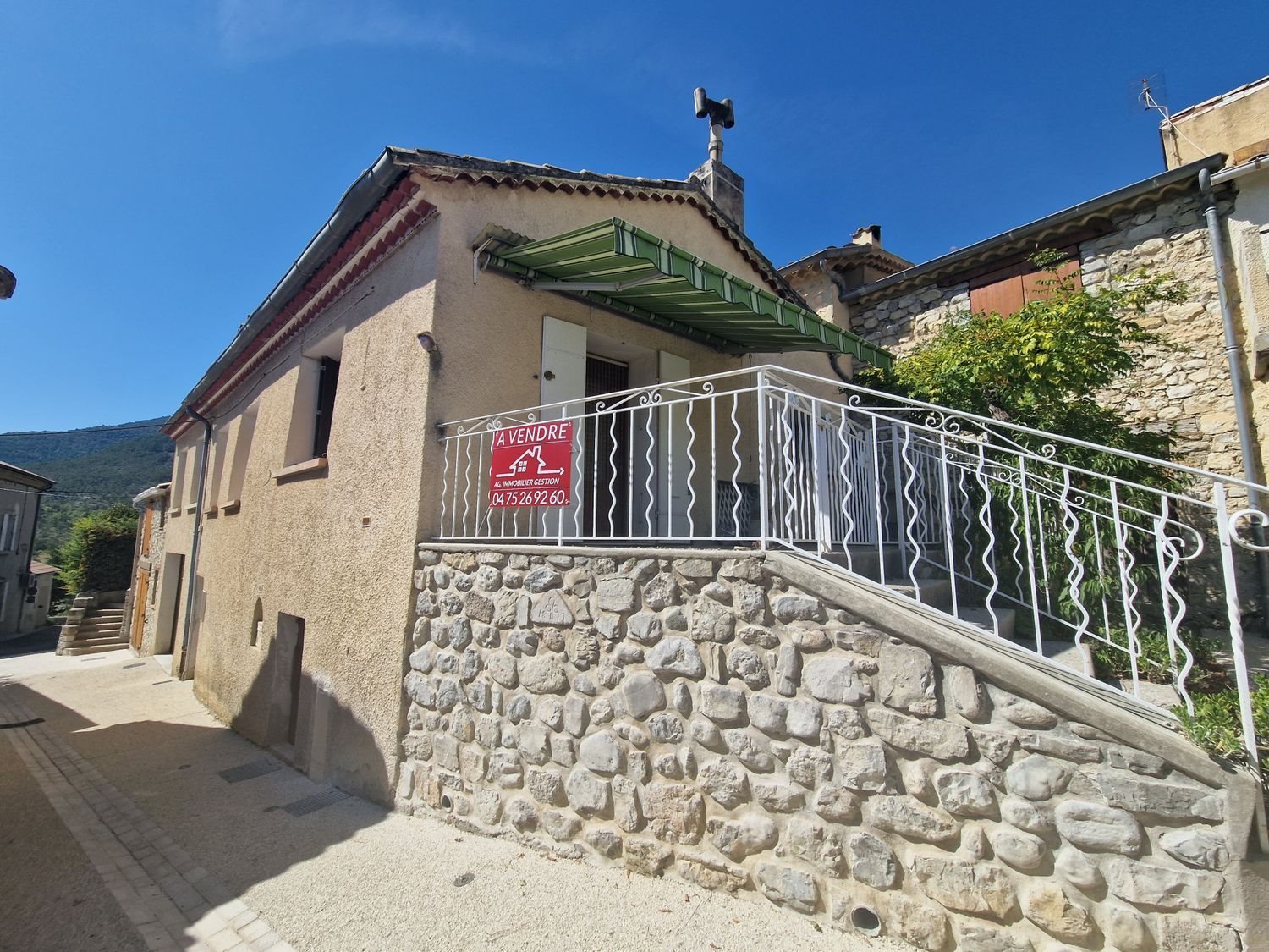 Maison à vendre, 86m², Villeperdrix