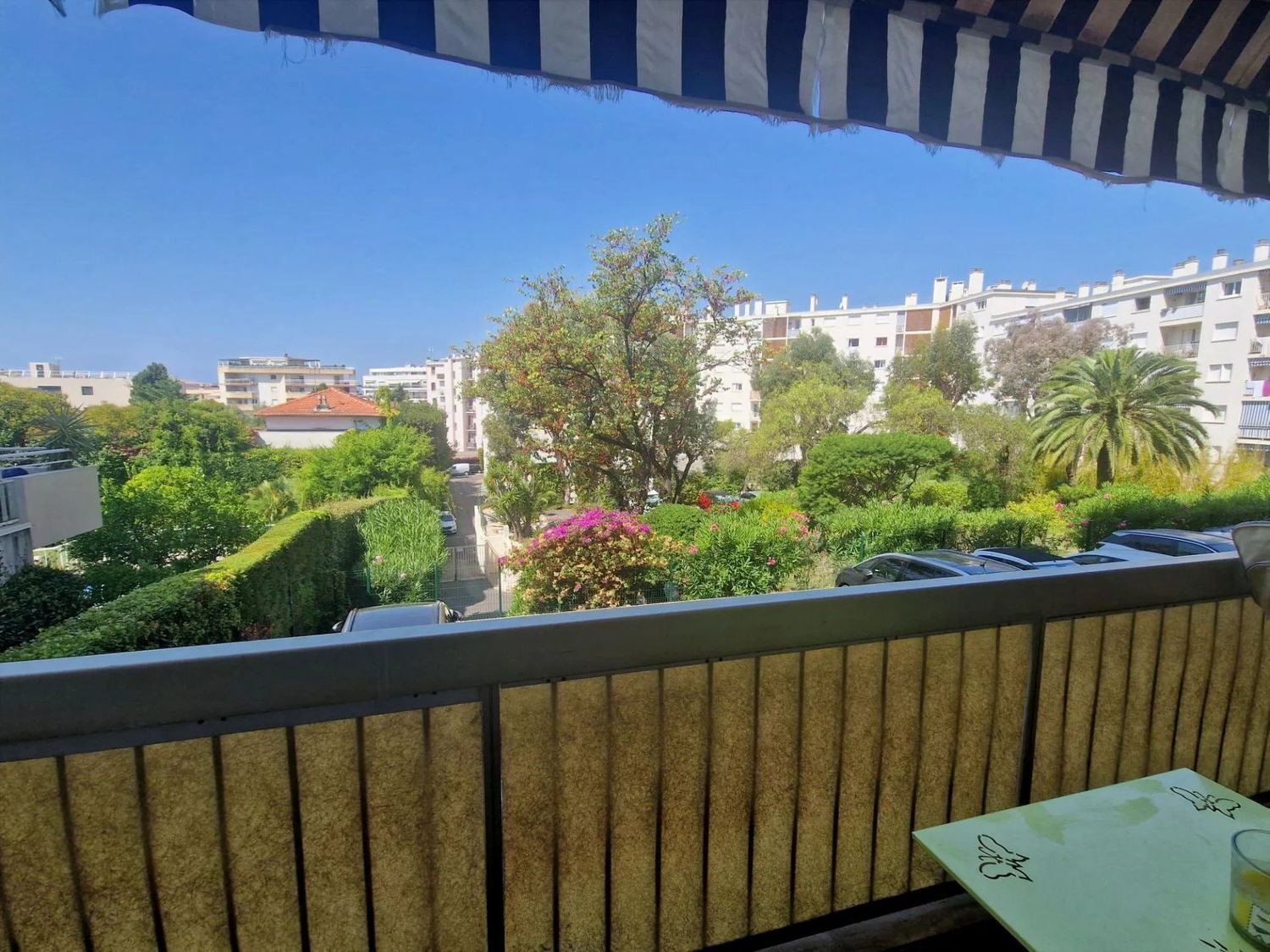 Appartement à louer, 70m², Antibes