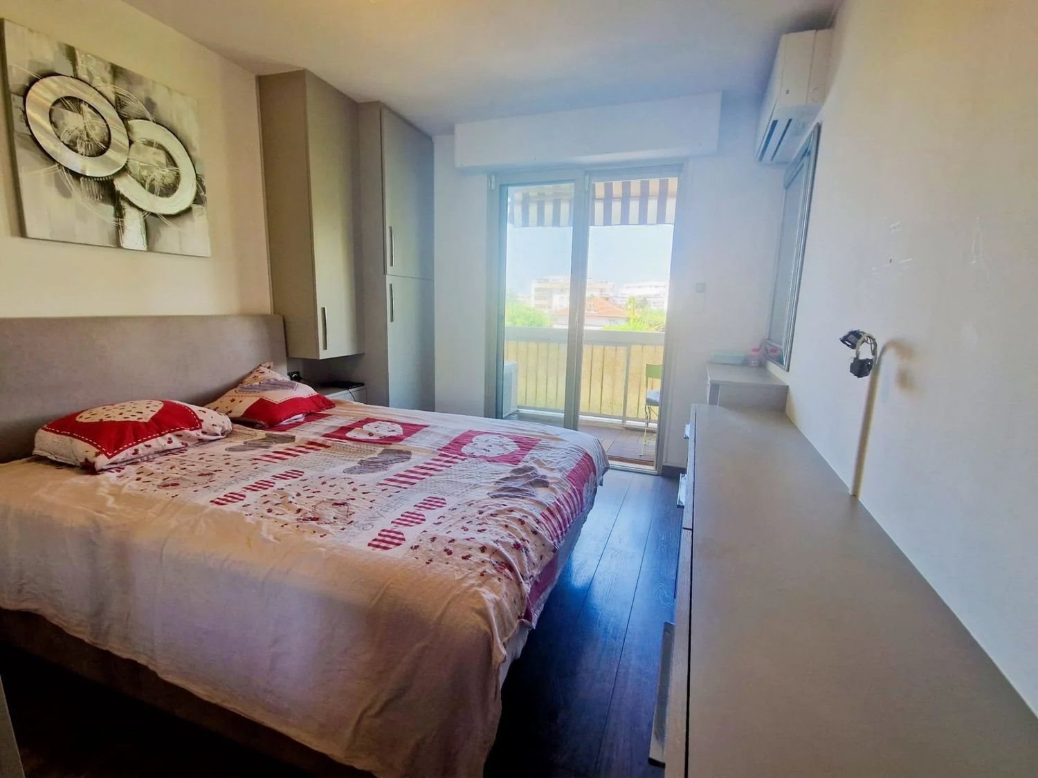 Appartement à louer, 70m², Antibes