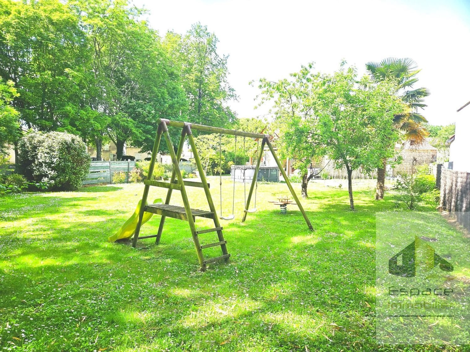 Maison à vendre, 102m², Landrais