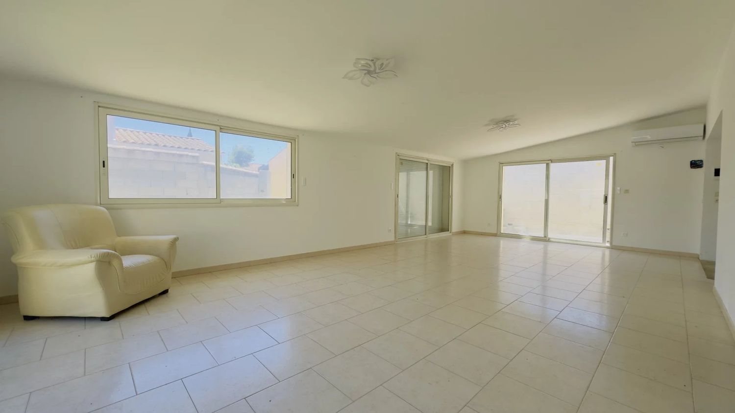 Maison à vendre, 126m², Charleval