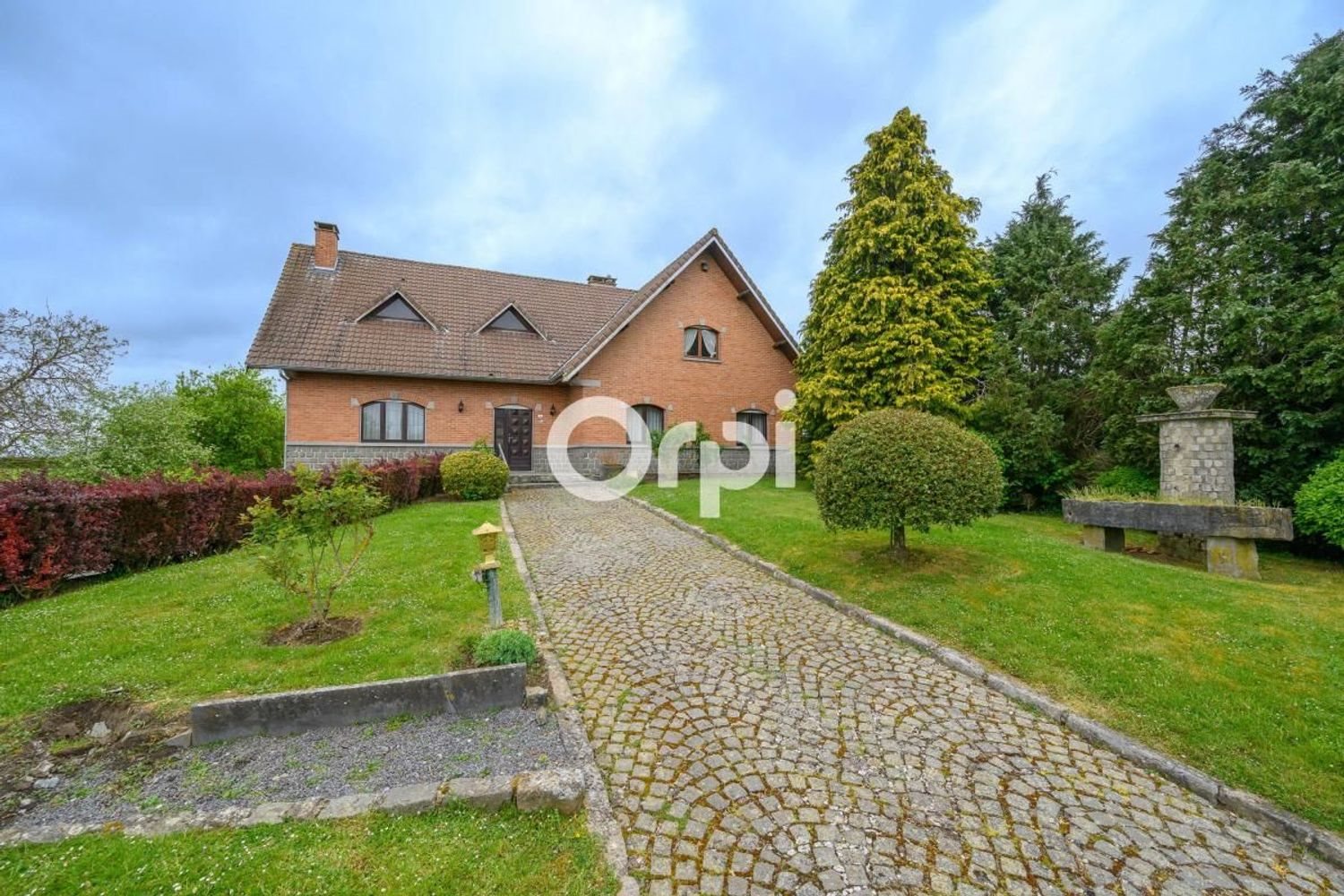 Maison à vendre, 127m², Gommegnies