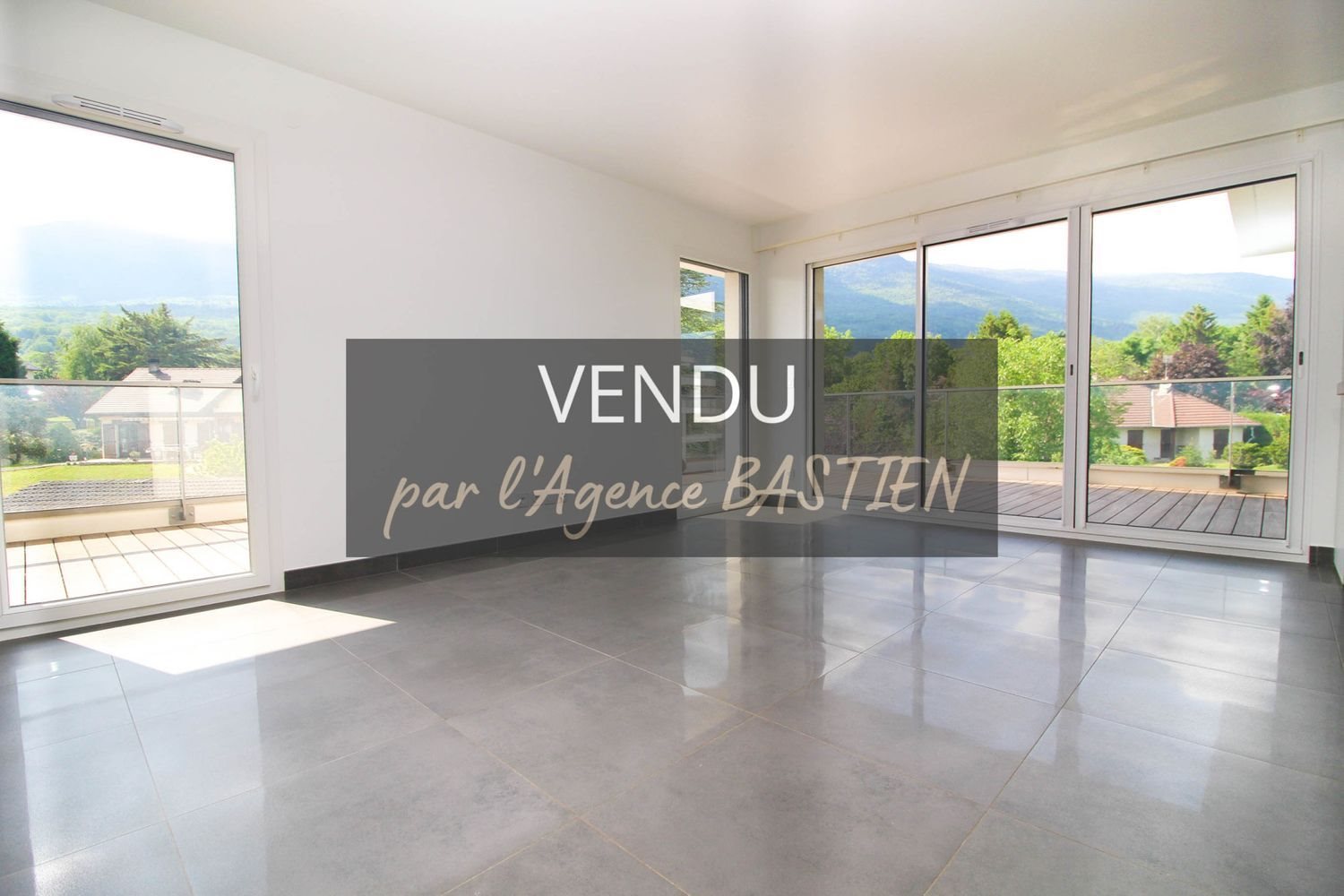 Appartement à vendre, 75m², Thoiry