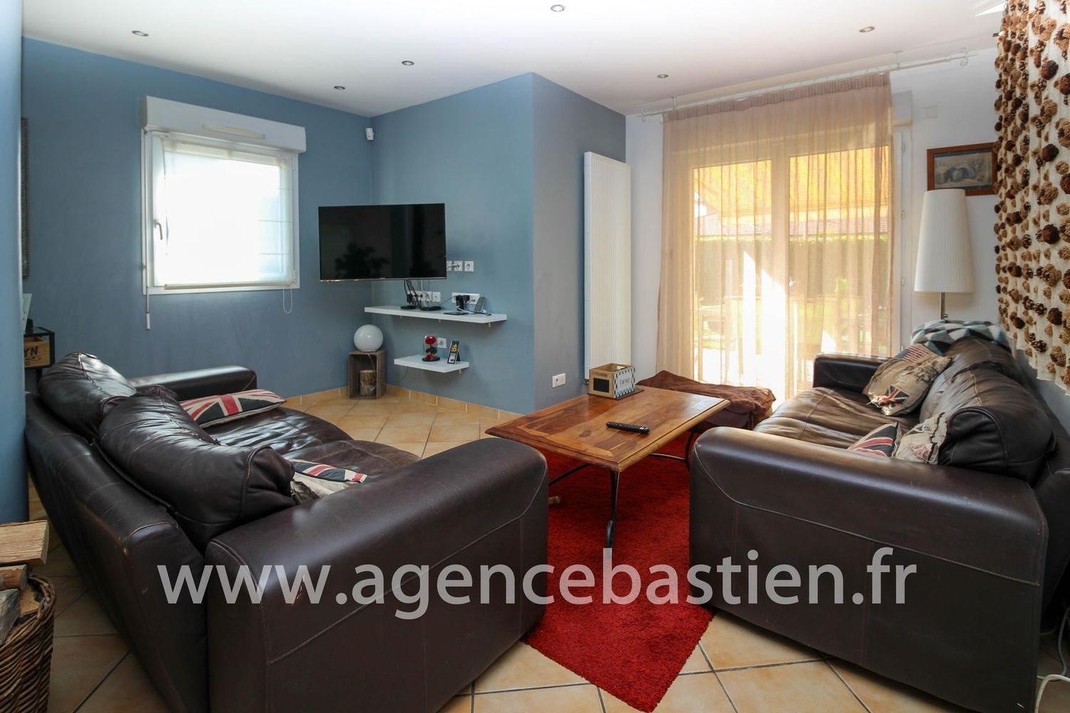 Maison à vendre, 137m², Cessy