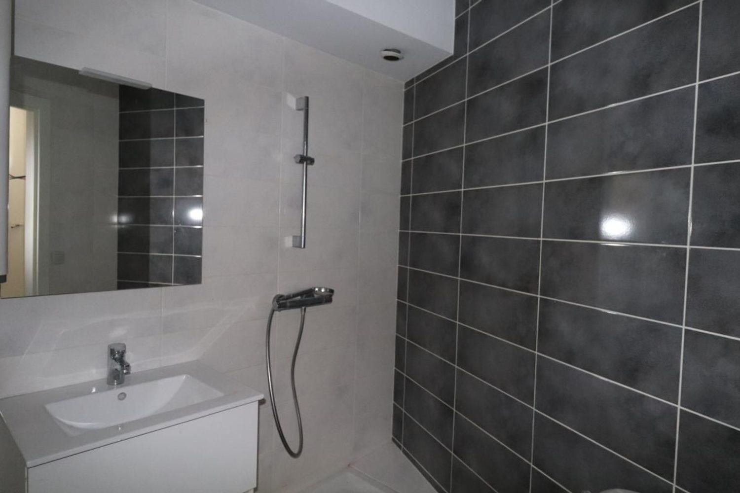 Appartement à louer, 30m², Pont-de-Chéruy